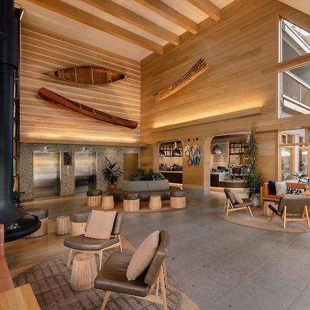 Hotel Canoe And Suites Banff Exterior photo
